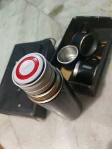#used#Vacuum Flask Set with glasses