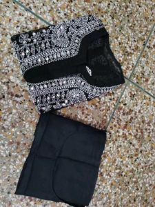 Elegant Black Embroidered Kurta