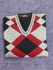 Men's Argyle V-Neck Sweater