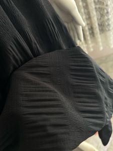 Chic Black Cutout Midi Dress