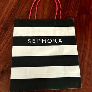 Luxury Saphora+PARCOS+ collective gifting bags
