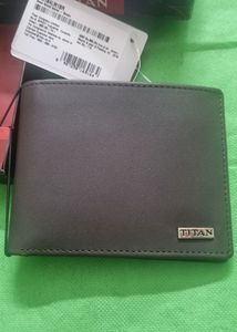 Titan Leather Wallet with Box