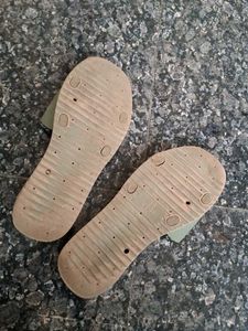 Sandal