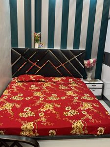 Vibrant Floral Red Bed set  with pillows cover