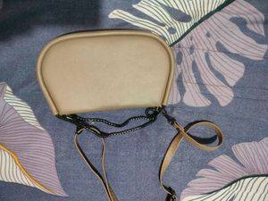 Elegant Leather Crossbody Bag