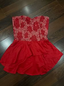 Vintage Y2K Red Strapless Top (padded)