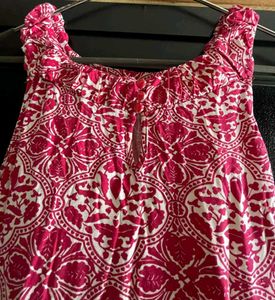 🌸  Stylish Pink Floral Print Tank Top  🌸