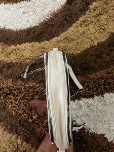 Chic White Crossbody Bag with Silver Chain