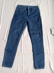 Classic Blue High-Waisted Jeans