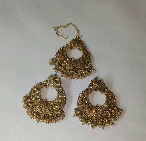 Elegant Gold-Tone Earrings &amp; Maang Tikka Set