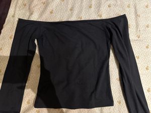 Black Off-Shoulder Long Sleeve Top