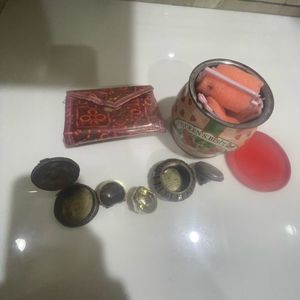 Antique Dibbies, Bindhi Book, Sponge Curler