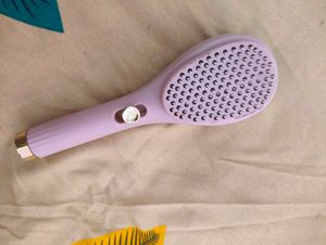 Pink comb self cleaning