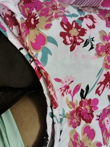 Floral Printed Stylish Top 🌸
