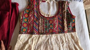 Elegant Off-White Kurta with Maroon Scarf