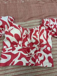 Red &amp; White Abstract Print Puff Sleeve Top