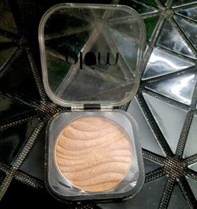 Plum Blushes &amp; Highlighter