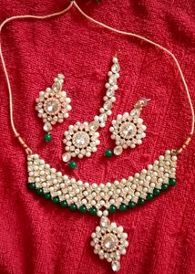 green Jewelry Set mag tika
