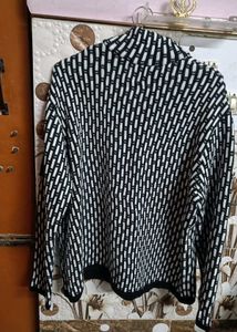 Stylish Black &amp; White Knit Jacket with pocket