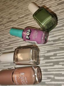Bundle of 4 Nail Polishes