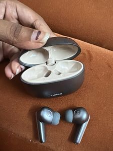 Noise Wireless Earbuds Charging Case