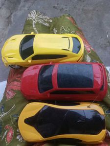 Red Toy Car&2yellow cars