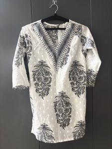 Elegant Printed Kurta