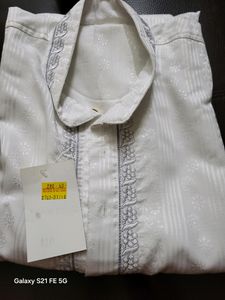 Men's White Kurta, New With Tag