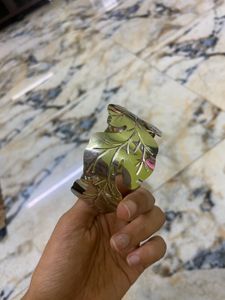 Leaf Design Cuff Bracelet