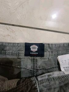 Men's Grey Wash Relaxed Fit Jeans