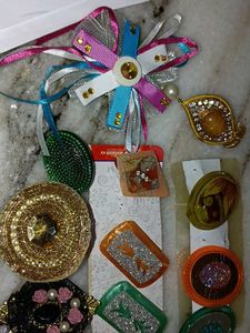 all in 300 Assorted Hair Clips &amp; Brooches
