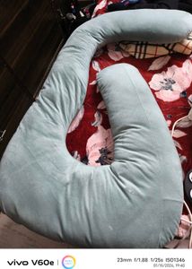 U-Shaped Pregnancy Pillow