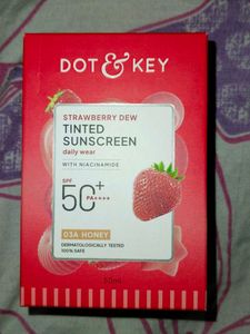 Dot & Key Strawberry Dew Tinted Sunscreen