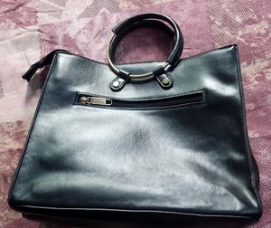 Lavie Black Hand Bag