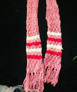 Very Beautiful Woolen Winter Muffler