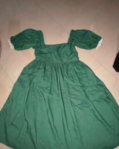 Elegant Green Puff Sleeve Dress