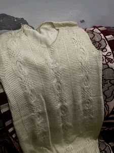 12. Cream Cable Knit Sleeveless Sweater Vest
