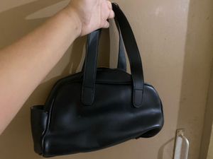 Chic Black Faux Leather Handbag