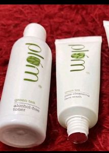 Plum Toner And Face Wash