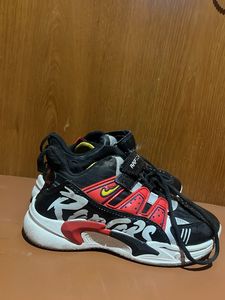 Stylish Black &amp; Red Sports Shoes