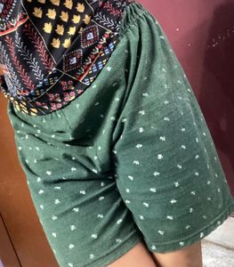 Cute Green Patterned Shorts