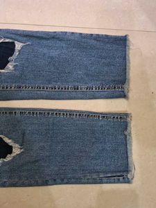 ❗SALE❗Distressed Blue Denim Jeans