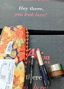 Estee Lauder Beauty Set With Pouch