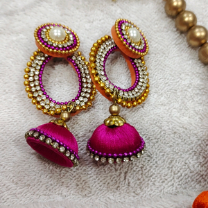 Fabric jewellery necklace set