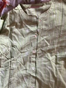 Vibrant Green Kurta with Unique Pattern