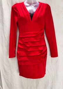 10J6. Stunning Red Ruched Long Sleeve Dress