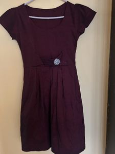 Elegant Burgundy Party Dress