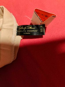 Marilyn Monroe Beige Lace Trim Shorts