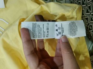 Calvin Klein t shirt