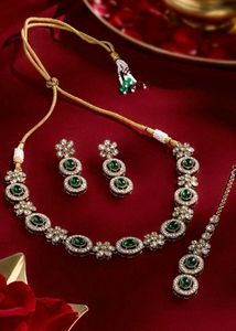 Zaveri Pearls Stone-Studded Jewellery Set